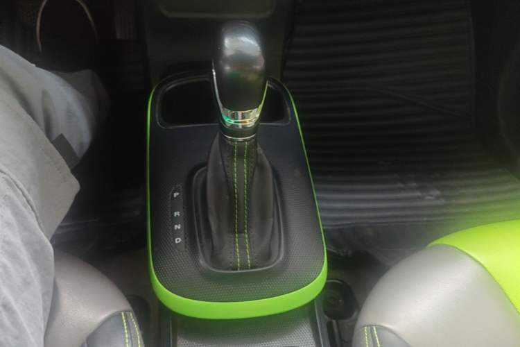 Used Roewe Clever 2021 302km All-Round Version Gear Lever