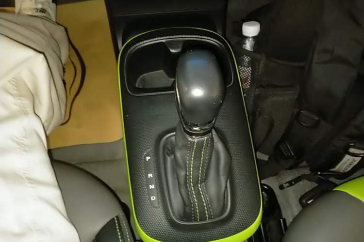 Used Roewe Clever 2021 302km All-Round Version Gear Lever