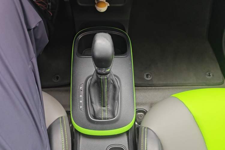 Used Roewe Clever 2021 302km All-Round Version Gear Lever