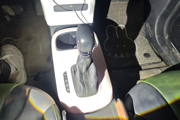 Used Roewe Clever 2021 302km Excellence Edition Gear Lever
