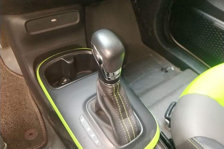 Used Roewe Clever 2021 302km Excellence Edition Gear Lever