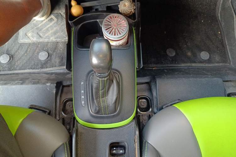 Used Roewe Clever 2021 302km Excellence Edition Gear Lever