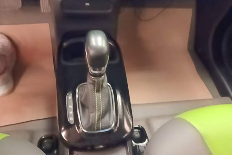 Used Roewe Clever 2021 302km Excellence Edition Gear Lever