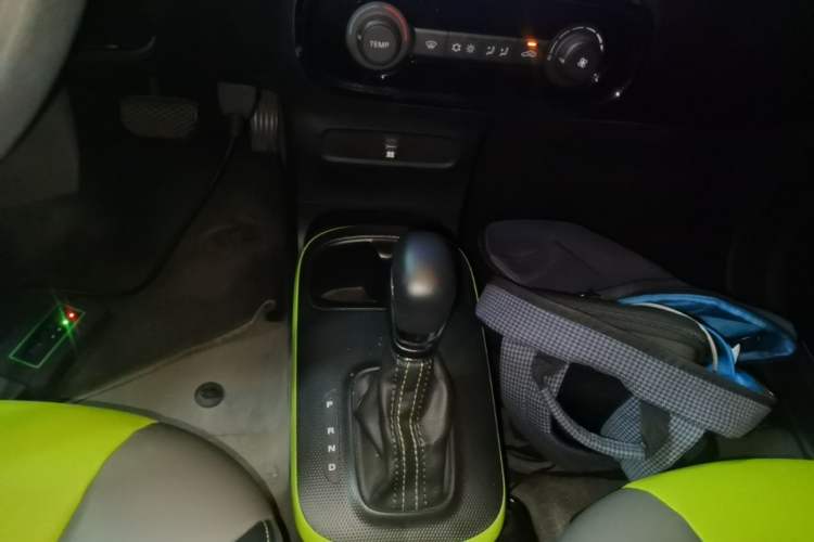 Used Roewe Clever 2021 302km Excellence Edition Gear Lever