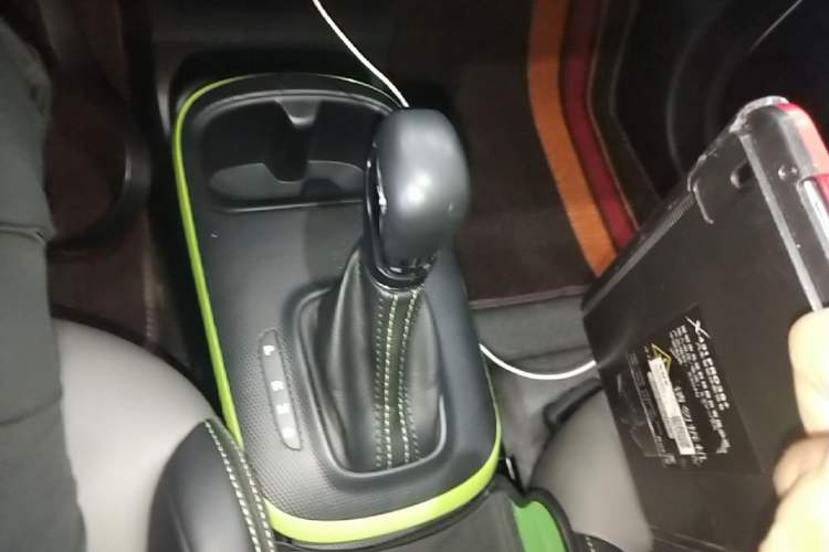 Used Roewe Clever 2021 302km All-Round Version Gear Lever