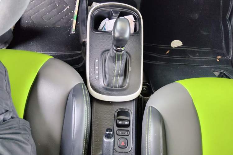 Used Roewe Clever 2021 302km Excellence Edition Gear Lever