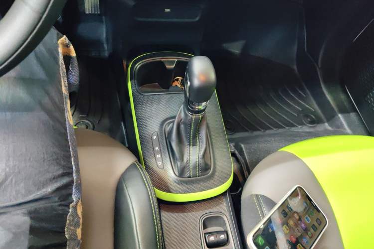 Used Roewe Clever 2021 302km All-Round Version Gear Lever