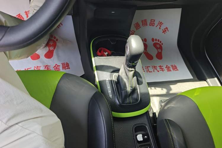 Used Roewe Clever 2021 302km All-Round Version Gear Lever