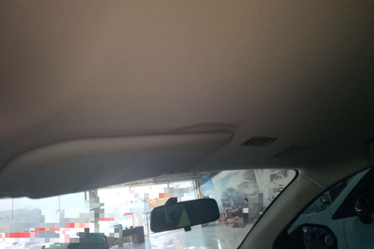 Used Roewe Clever 2021 302 km New Four-Seater Super-Efficient Version Headliner