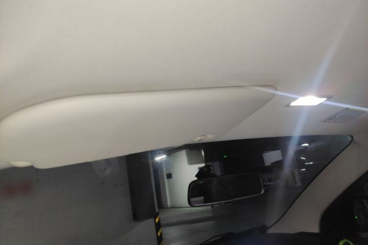 Used Roewe Clever 2021 302 km New Four-Seater Super-Efficient Version Headliner