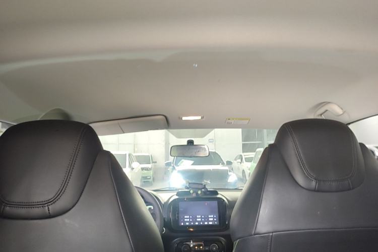 Used Roewe Clever 2021 302 km New Four-Seater Super-Efficient Version Headliner
