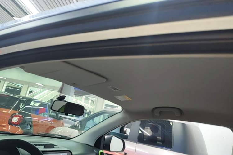 Used Roewe Clever 2021 302km Excellence Edition Headliner