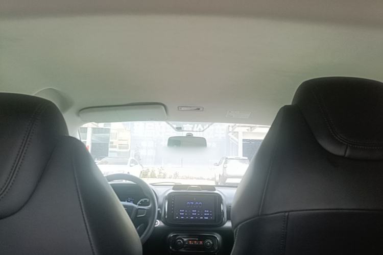 Used Roewe Clever 2021 302 km New Four-Seater Super-Efficient Version Headliner