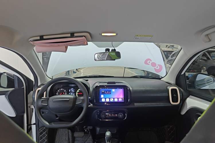 Used Roewe Clever 2021 302 km New Four-Seater Super-Efficient Version Headliner