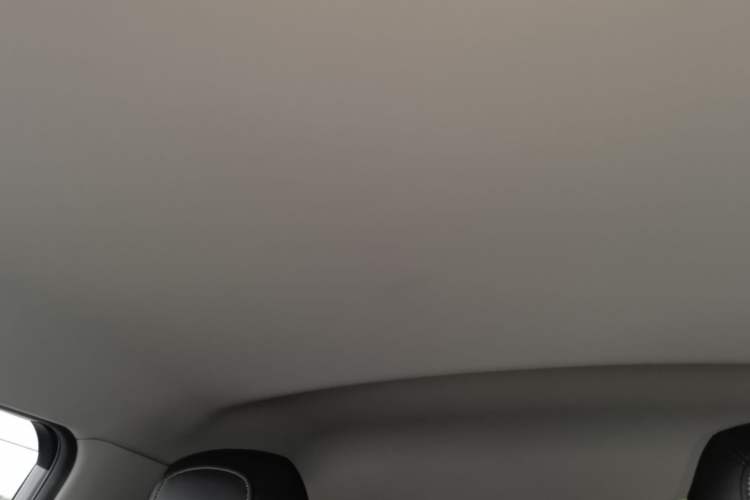 Used Roewe Clever 2021 302 km New Four-Seater Super-Efficient Version Headliner