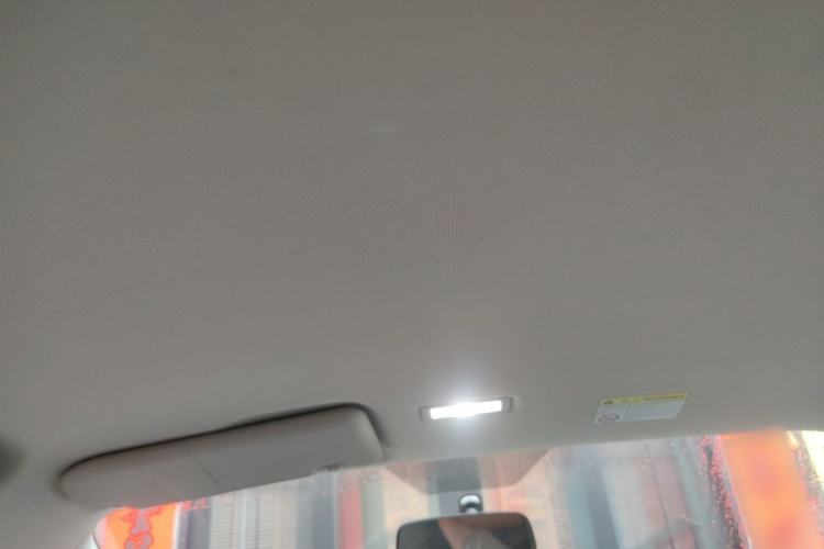 Used Roewe Clever 2021 302 km New Four-Seater Super-Efficient Version Headliner