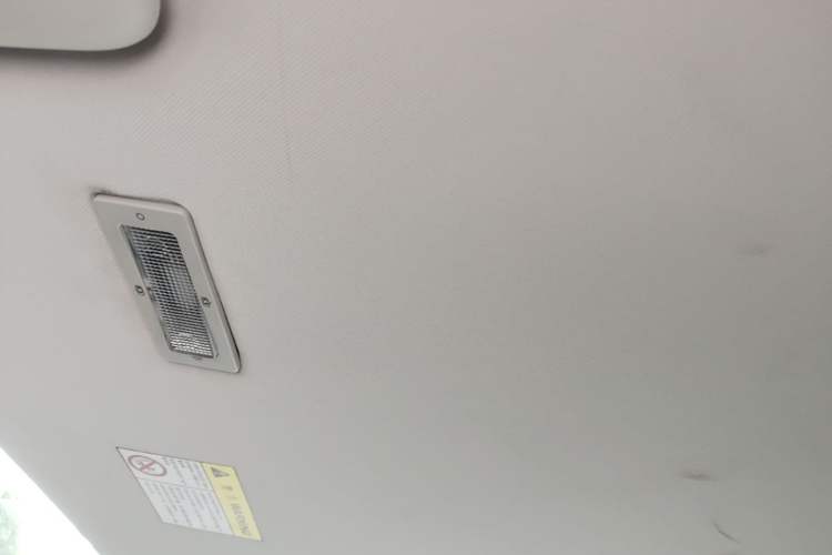Used Roewe Clever 2021 302 km New Four-Seater Super-Efficient Version Headliner