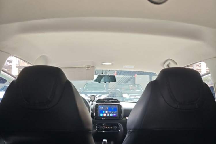Used Roewe Clever 2021 302 km New Four-Seater Super-Efficient Version Headliner