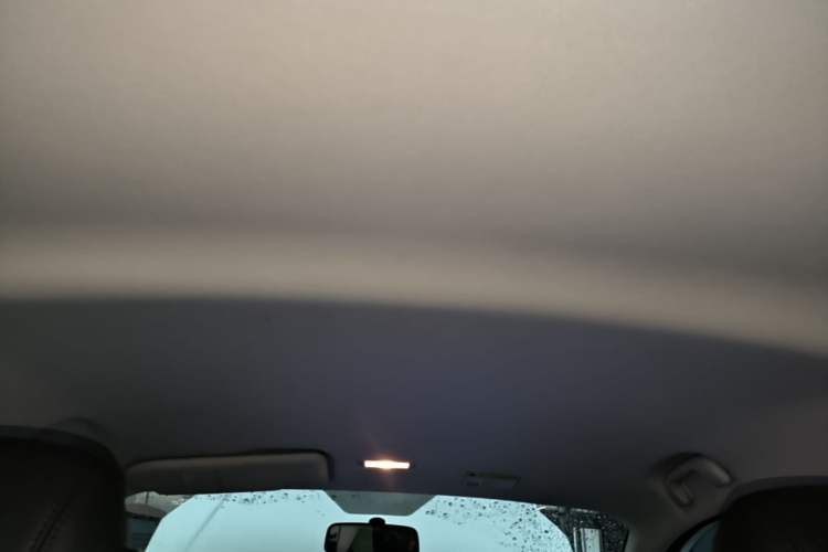 Used Roewe Clever 2021 302 km New Four-Seater Super-Efficient Version Headliner