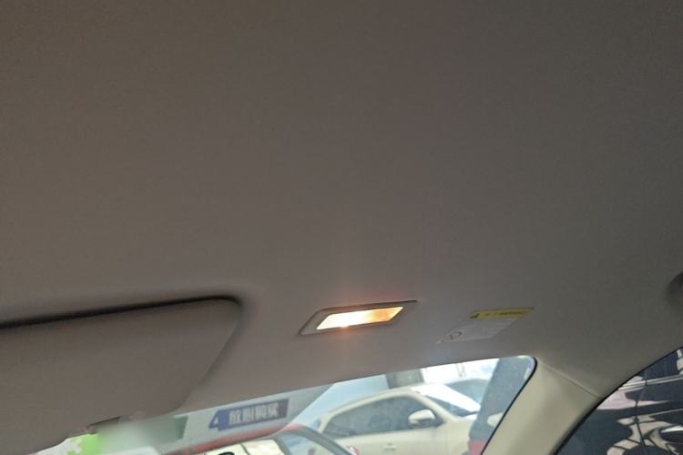 Used Roewe Clever 2021 302 km New Four-Seater Super-Efficient Version Headliner