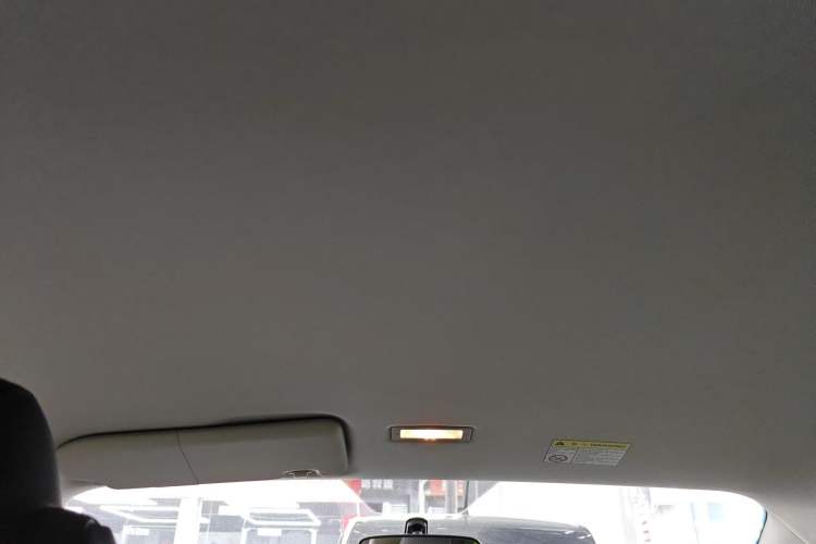 Used Roewe Clever 2021 302 km New Four-Seater Super-Efficient Version Headliner