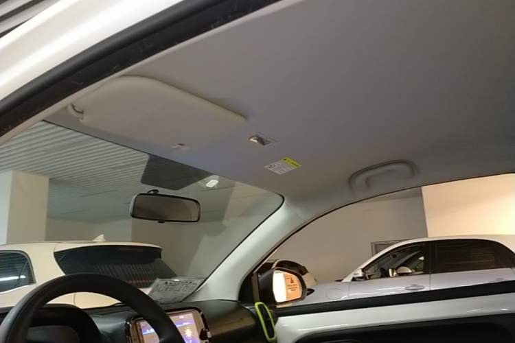 Used Roewe Clever 2021 302km All-Round Version Headliner