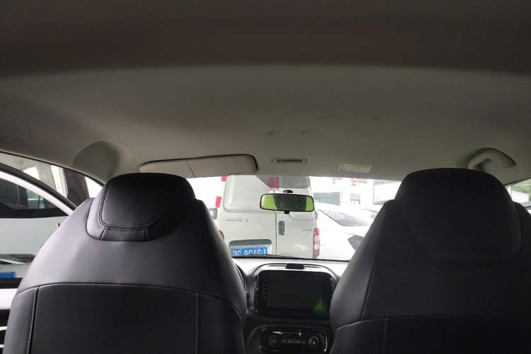 Used Roewe Clever 2021 302 km New Four-Seater Super-Efficient Version Headliner