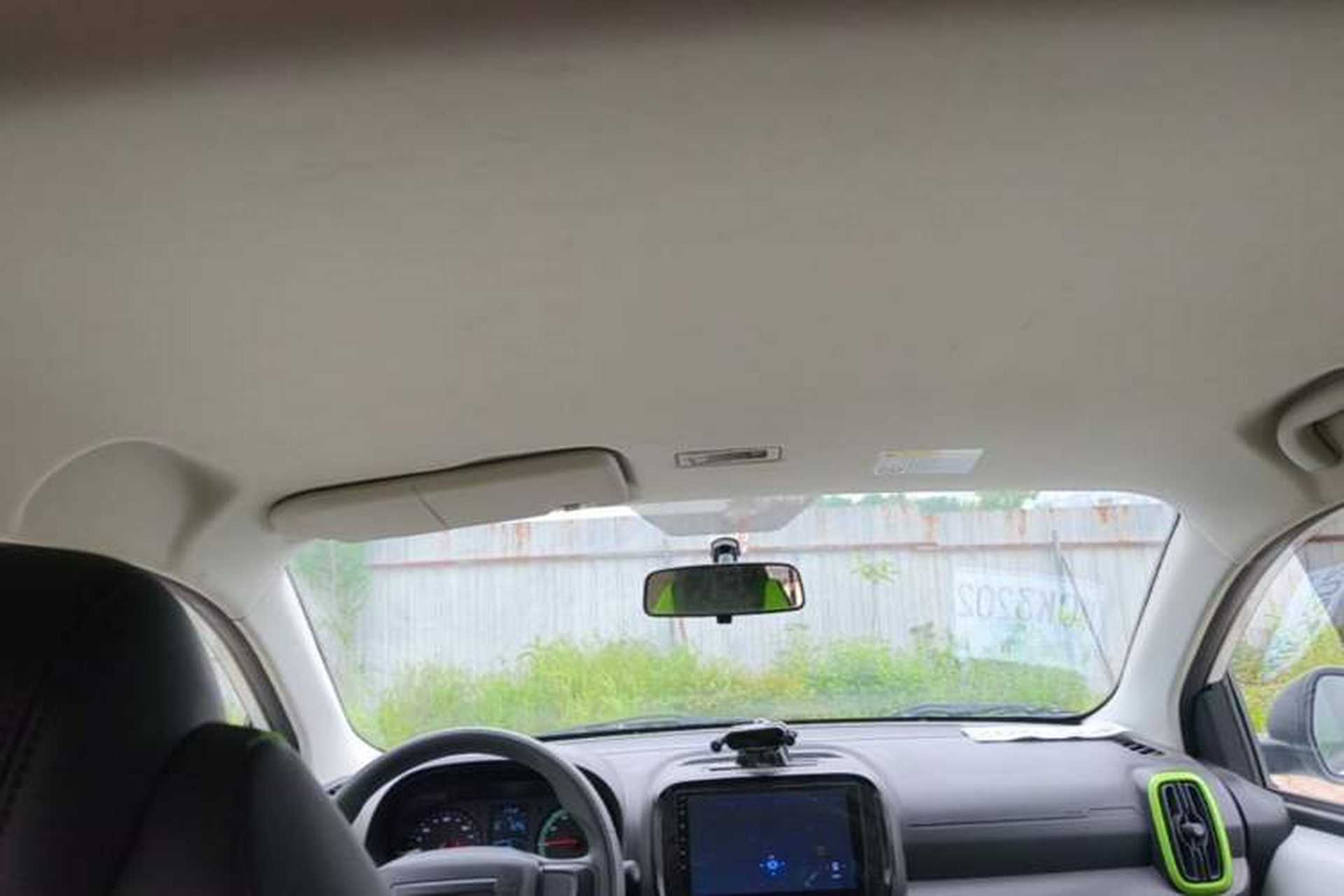 Used Roewe Clever 2021 302 km New Four-Seater Super-Efficient Version Headliner