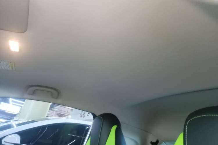 Used Roewe Clever 2021 302 km New Four-Seater Super-Efficient Version Headliner