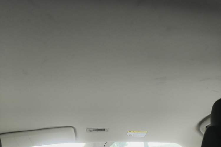 Used Roewe Clever 2021 302 km New Four-Seater Super-Efficient Version Headliner