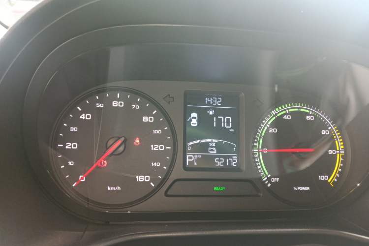 Used Roewe Clever 2021 302 km New Four-Seater Super-Efficient Version Instrument Cluster