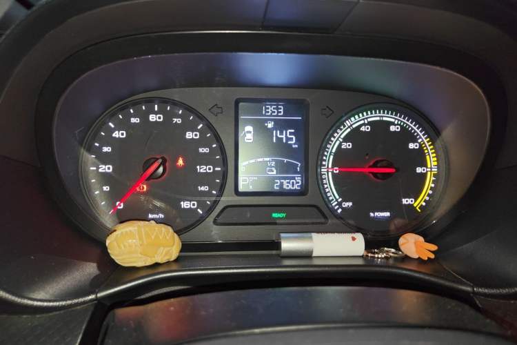 Used Roewe Clever 2021 302 km New Four-Seater Super-Efficient Version Instrument Cluster