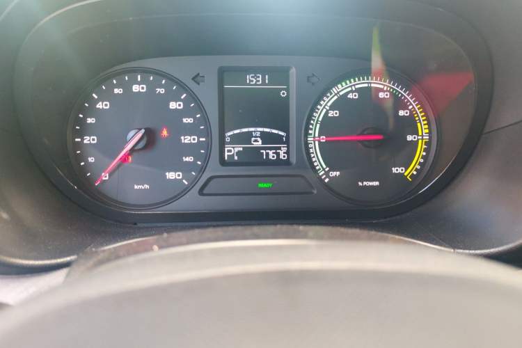 Used Roewe Clever 2021 302 km New Four-Seater Super-Efficient Version Instrument Cluster