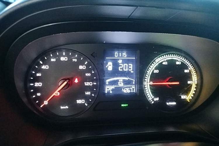 Used Roewe Clever 2021 302 km New Four-Seater Super-Efficient Version Instrument Cluster