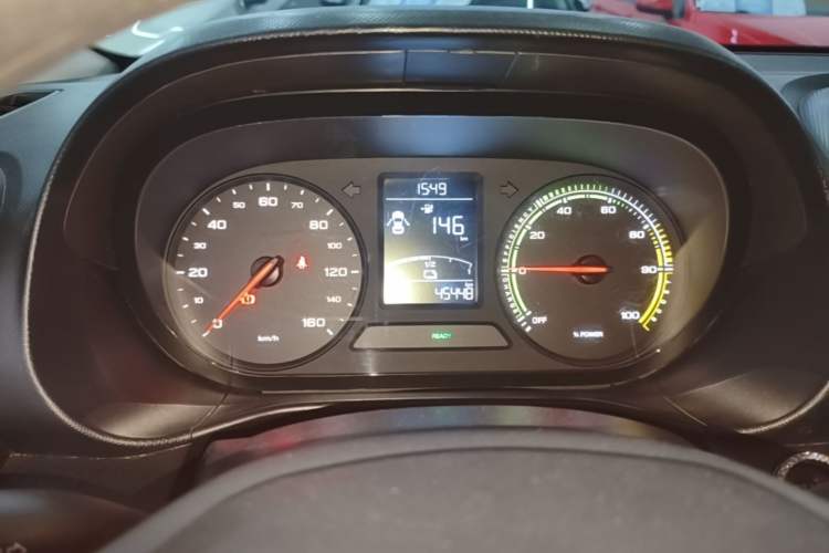 Used Roewe Clever 2021 302 km New Four-Seater Super-Efficient Version Instrument Cluster