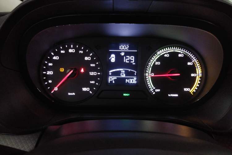 Used Roewe Clever 2021 302 km New Four-Seater Super-Efficient Version Instrument Cluster
