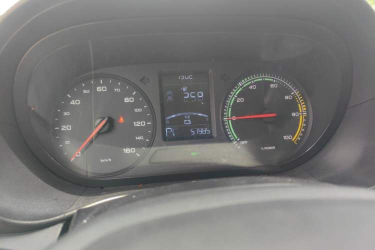 Used Roewe Clever 2021 302 km New Four-Seater Super-Efficient Version Instrument Cluster