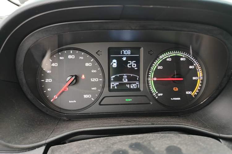 Used Roewe Clever 2021 302 km New Four-Seater Super-Efficient Version Instrument Cluster