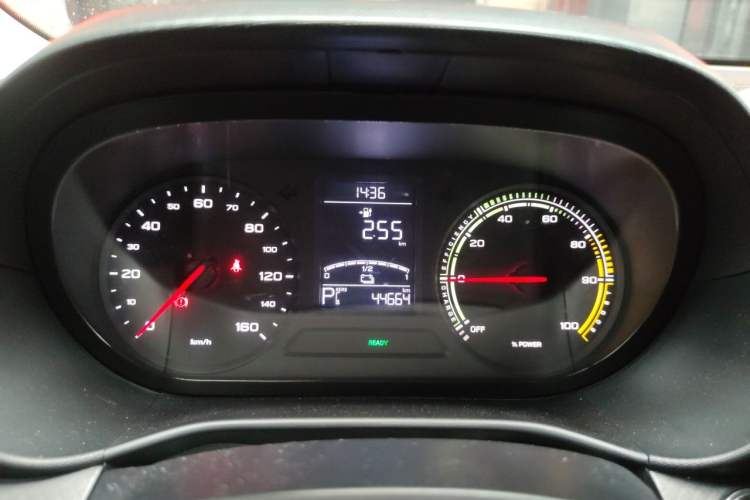 Used Roewe Clever 2021 302 km New Four-Seater Super-Efficient Version Instrument Cluster