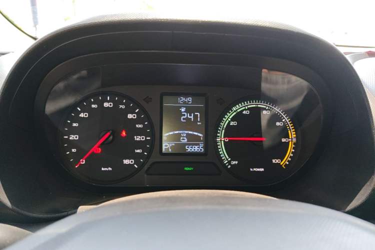 Used Roewe Clever 2021 302 km New Four-Seater Super-Efficient Version Instrument Cluster