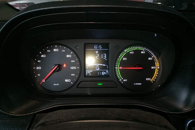 Used Roewe Clever 2021 302 km New Four-Seater Super-Efficient Version Instrument Cluster