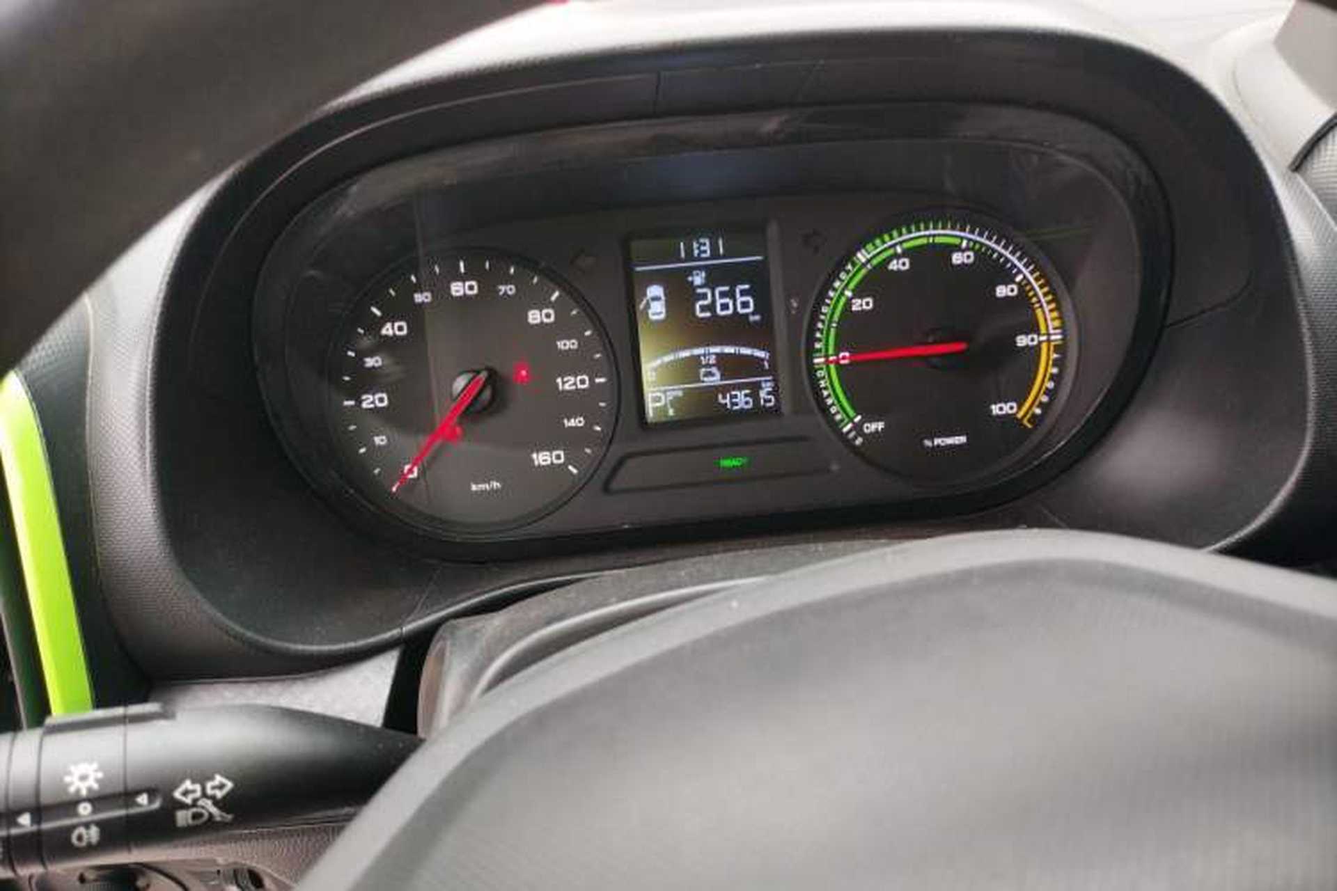 Used Roewe Clever 2021 302 km New Four-Seater Super-Efficient Version Instrument Cluster