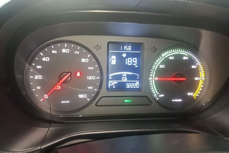 Used Roewe Clever 2021 302 km New Four-Seater Super-Efficient Version Instrument Cluster