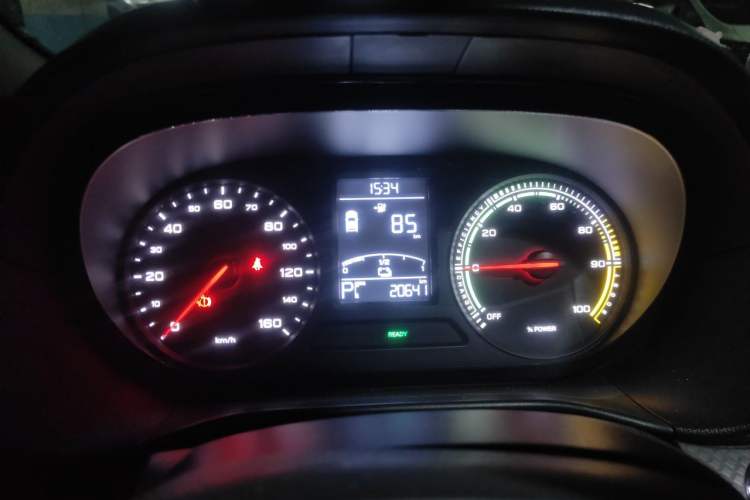 Used Roewe Clever 2021 302 km New Four-Seater Super-Efficient Version Instrument Cluster
