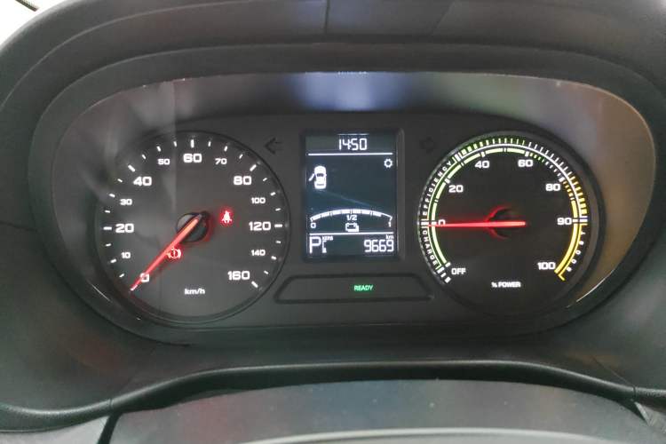 Used Roewe Clever 2021 302 km New Four-Seater Super-Efficient Version Instrument Cluster
