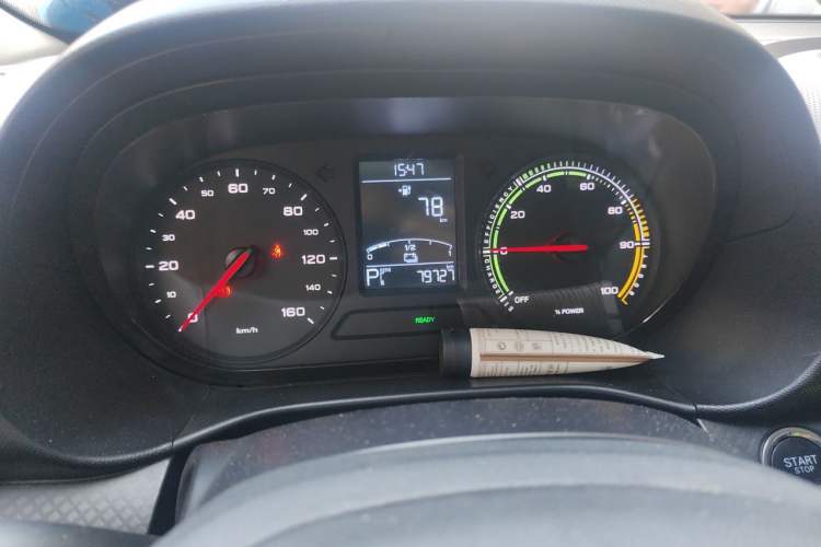 Used Roewe Clever 2021 302 km New Four-Seater Super-Efficient Version Instrument Cluster