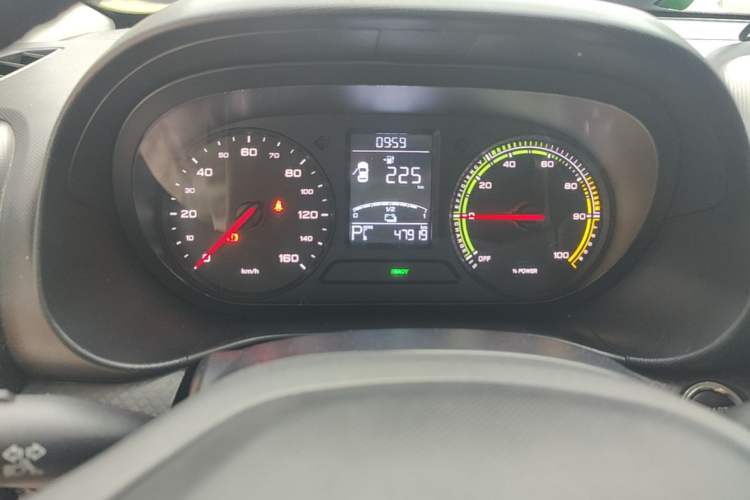 Used Roewe Clever 2021 302 km New Four-Seater Super-Efficient Version Instrument Cluster