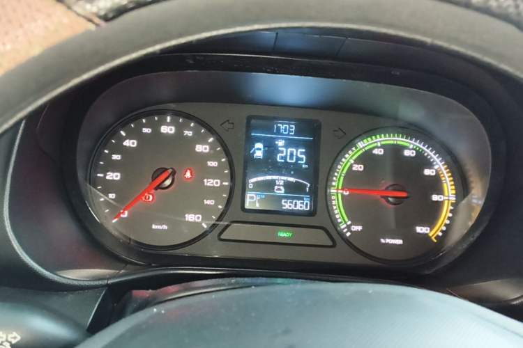 Used Roewe Clever 2021 302 km New Four-Seater Super-Efficient Version Instrument Cluster
