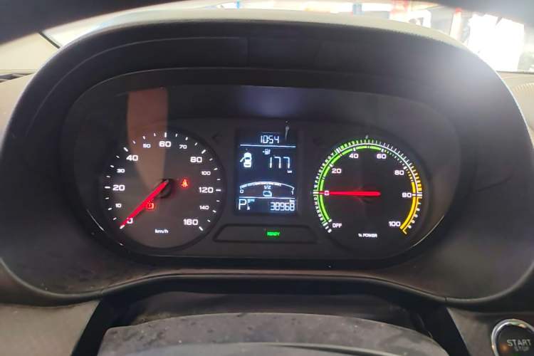 Used Roewe Clever 2021 302 km New Four-Seater Super-Efficient Version Instrument Cluster