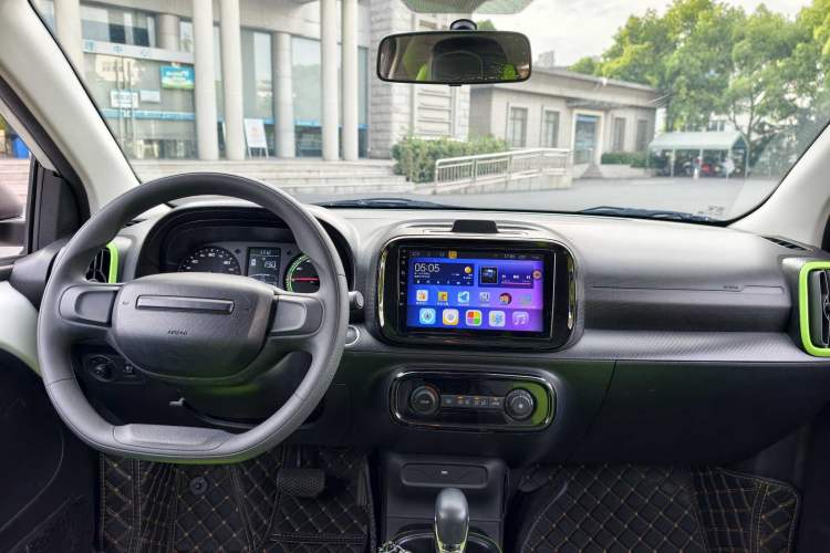Used Roewe Clever 2021 302km All-Round Version Interior 1